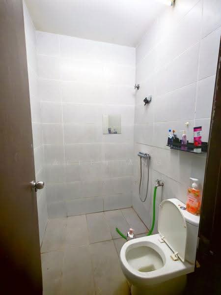 2.5-storey Terraced House for Sale in Seksyen 16 (Shah Alam) - Allen Ang - Bathroom - PropertyGuru.com.my
