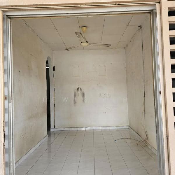 1-storey Terraced House for Rent in Taman Belibis (Simpang Ampat) - Lewis Beh - Interior - PropertyGuru.com.my