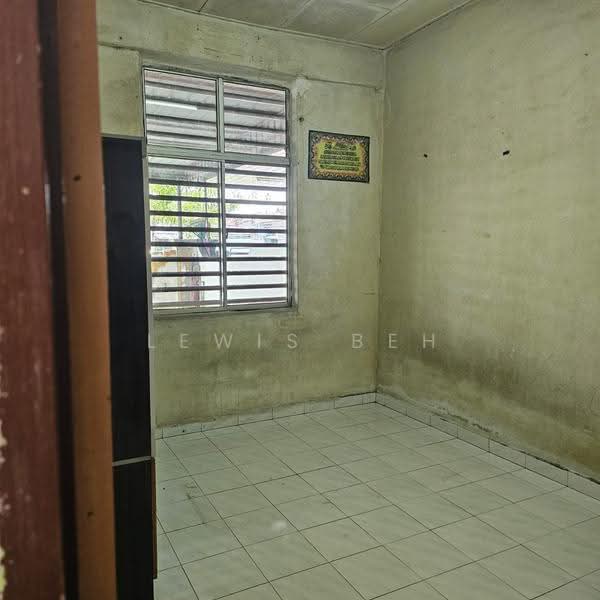 1-storey Terraced House for Rent in Taman Belibis (Simpang Ampat) - Lewis Beh - Interior - PropertyGuru.com.my