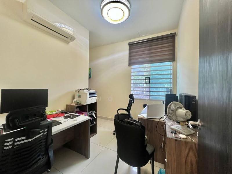 Rumah Kluster untuk Dijual di Mutiara Rini (Skudai) - Fong Lik - Study - PropertyGuru.com.my
