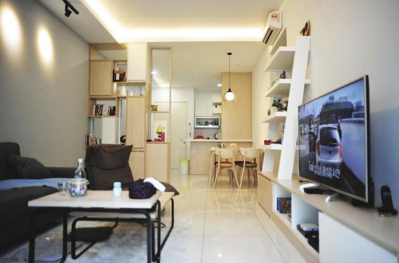 Kediaman Servis untuk Dijual di Laurel Residence - Chia Cs - Living Room - PropertyGuru.com.my