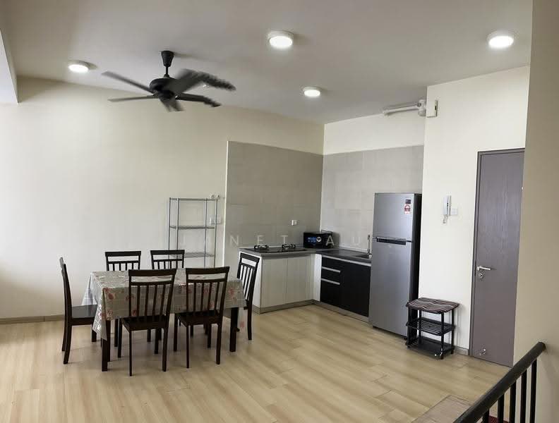 Kediaman Servis untuk Dijual di Flexis @ One South - Janet Au - Dining Room - PropertyGuru.com.my