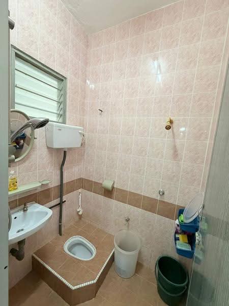 Rumah Teres 2-Tingkat untuk Dijual di Medan Pengkalan Saujana (Ipoh) - Winny Chan - Bathroom - PropertyGuru.com.my