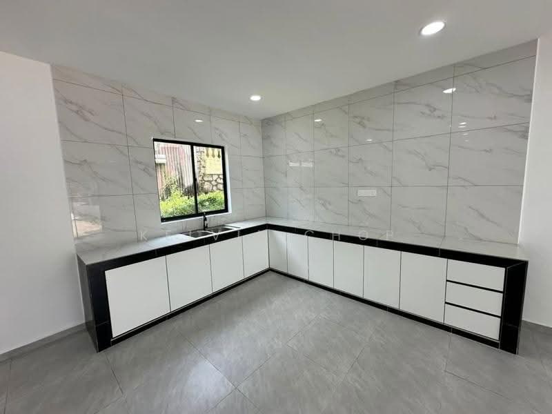 Rumah Berkembar untuk Dijual di Taman Pelangi (Johor Bahru) - Kelvin Chop - Kitchen - PropertyGuru.com.my