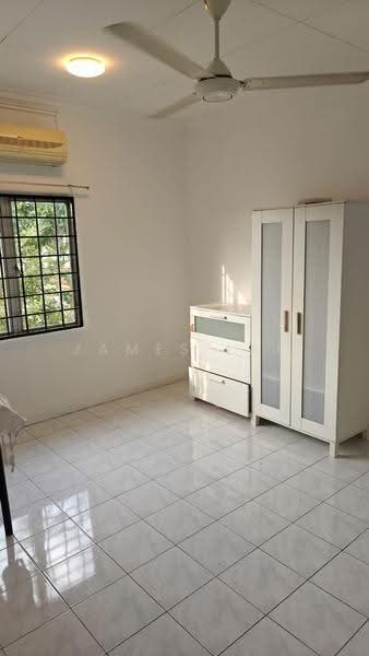 Pangsapuri untuk Disewa di SD Tiara Apartment - James Lai - Bedroom - PropertyGuru.com.my