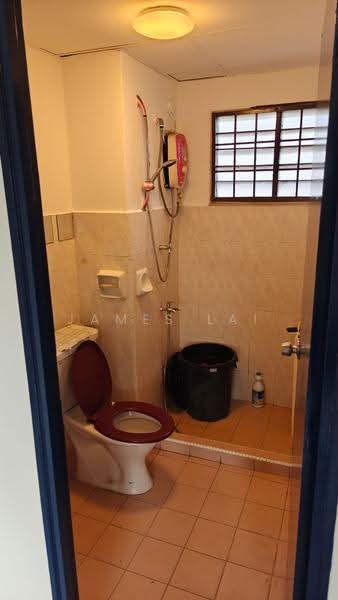 Pangsapuri untuk Disewa di SD Tiara Apartment - James Lai - Bathroom - PropertyGuru.com.my