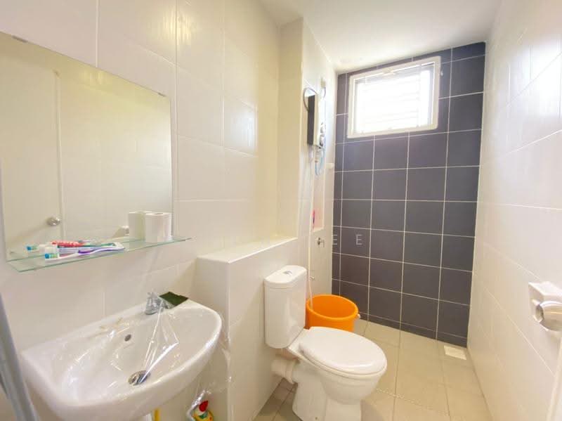 2-storey Terraced House for Sale in Taman Ehsan Jaya (Ulu Tiram) - John Lee - Bathroom - PropertyGuru.com.my