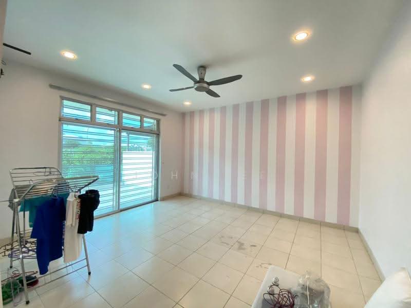 2-storey Terraced House for Sale in Taman Ehsan Jaya (Ulu Tiram) - John Lee - Interior - PropertyGuru.com.my