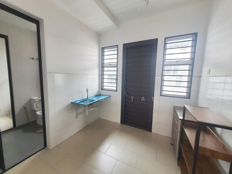 2-storey Terraced House for Rent in Bandar Saujana Putra (Tanjong Duabelas) - Jason Tan - Bathroom - PropertyGuru.com.my