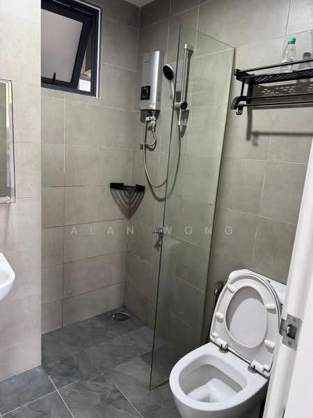 Kediaman Servis untuk Dijual di Akasa - Alan Wong - Bathroom - PropertyGuru.com.my