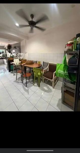 Rumah Teres 1-Tingkat untuk Dijual di Putatan (Penampang) - Eric Lee - Dining Room - PropertyGuru.com.my