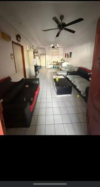 Rumah Teres 1-Tingkat untuk Dijual di Putatan (Penampang) - Eric Lee - Living Room - PropertyGuru.com.my