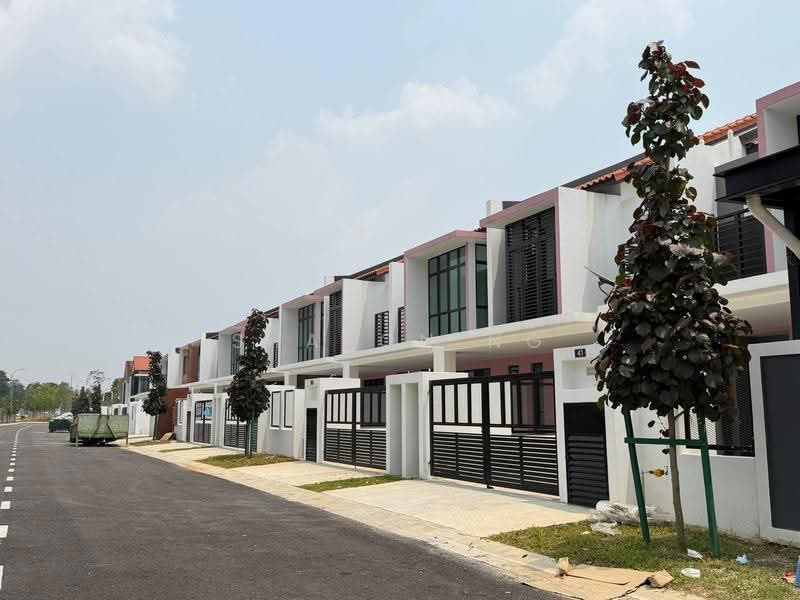 2-storey Terraced House for Sale in Bandar Dato Onn (Tebrau) - Sharon Ng - PropertyGuru.com.my