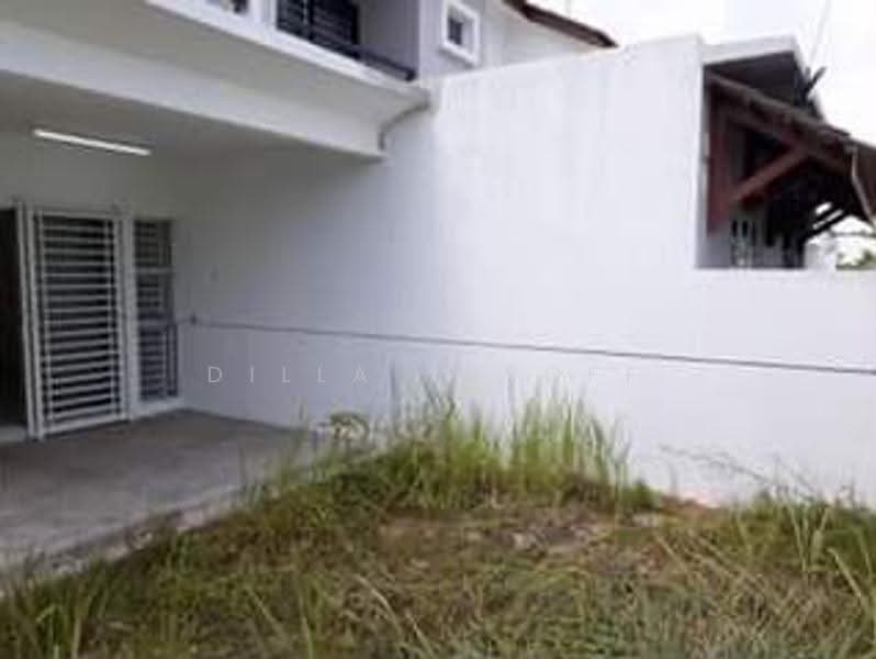 Rumah Teres 2-Tingkat untuk Dijual di Alam Suria (Puncak Alam) - DILLA YUSOFF - Exterior - PropertyGuru.com.my