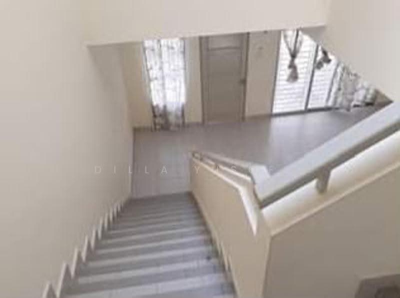Rumah Teres 2-Tingkat untuk Dijual di Alam Suria (Puncak Alam) - DILLA YUSOFF - Entrance - PropertyGuru.com.my