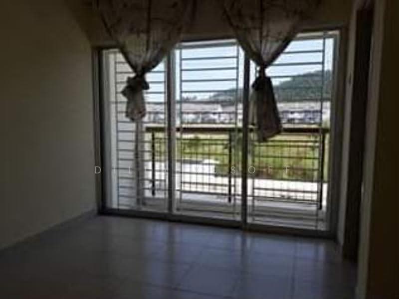 Rumah Teres 2-Tingkat untuk Dijual di Alam Suria (Puncak Alam) - DILLA YUSOFF - Balcony - PropertyGuru.com.my