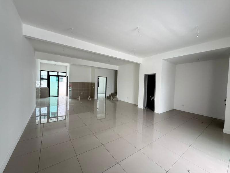 2-storey Terraced House for Sale in Bandar Dato Onn (Tebrau) - Shawn Law - Living Room - PropertyGuru.com.my