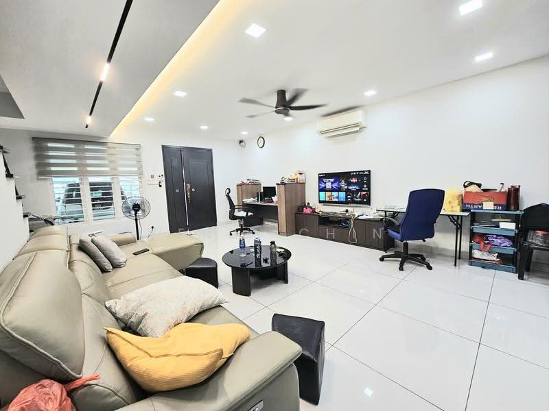 2-storey Terraced House for Sale in Taman Meranti Jaya (Puchong) - Wendy Chin - Living Room - PropertyGuru.com.my