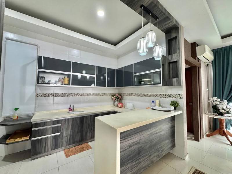 Rumah Berkembar untuk Dijual di Taman Impian Emas (Skudai) - Ida Aziz - Kitchen - PropertyGuru.com.my