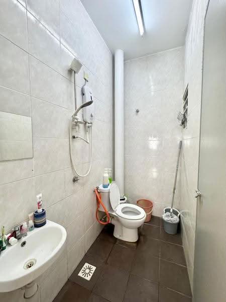 Apartment for Sale at Puncak Saujana - Eldon Chong - Bathroom - PropertyGuru.com.my