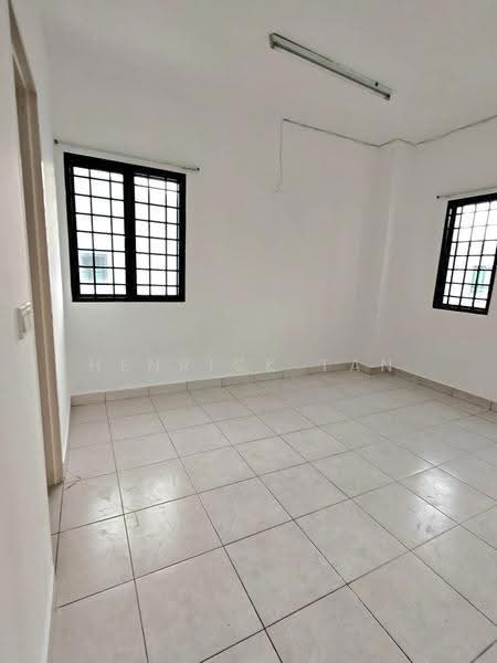 2-storey Terraced House for Sale in Setia Indah (Setia Alam) - Henrick Tan - Interior - PropertyGuru.com.my