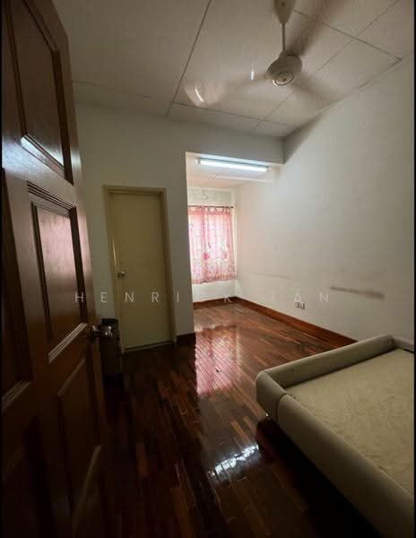 Terraced House for Sale in Kota Kemuning (Shah Alam) - Henrick Tan - Bedroom - PropertyGuru.com.my