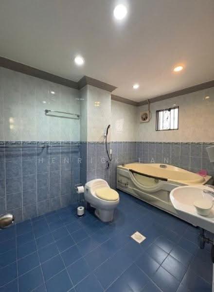 Rumah Teres 2-Tingkat untuk Dijual di Bandar Puteri Puchong (Puchong) - Henrick Tan - Bathroom - PropertyGuru.com.my