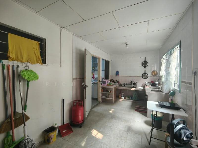 Rumah Teres 2-Tingkat untuk Dijual di SS4 (Petaling Jaya) - Richard Liew - Kitchen - PropertyGuru.com.my