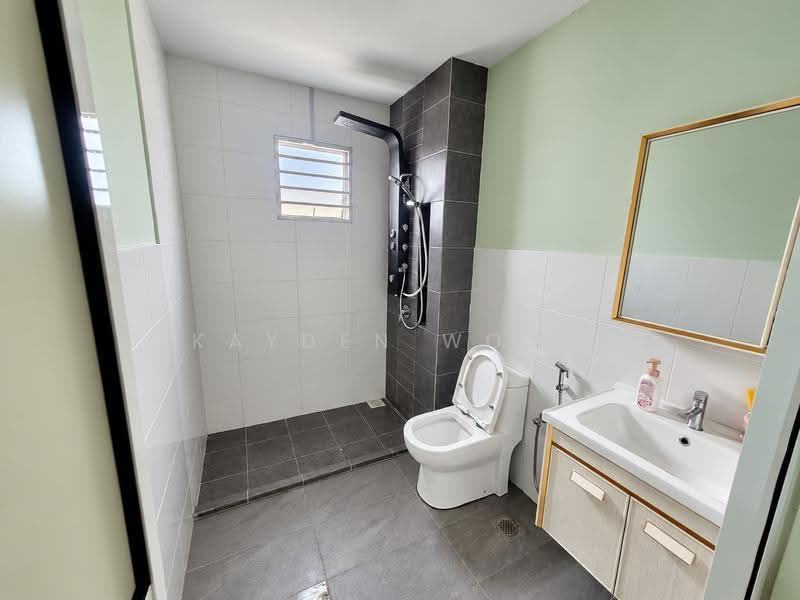 2.5-storey Terraced House for Sale in Bandar Bukit Puchong (Puchong) - Kayden Wong - Bathroom - PropertyGuru.com.my