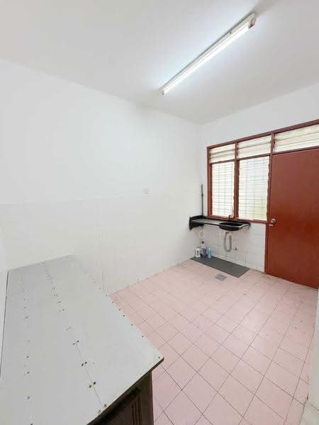 2-storey Terraced House for Sale in Saujana Puchong (Puchong) - Evan Goh - Kitchen - PropertyGuru.com.my
