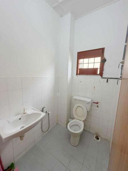 2-storey Terraced House for Sale in Saujana Puchong (Puchong) - Evan Goh - Bathroom - PropertyGuru.com.my