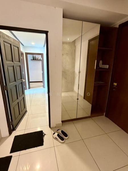 Kediaman Servis untuk Disewa di Regalia Residence - Jenny Ng - Entrance - PropertyGuru.com.my