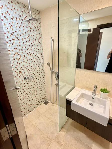 Kediaman Servis untuk Disewa di Regalia Residence - Jenny Ng - Bathroom - PropertyGuru.com.my