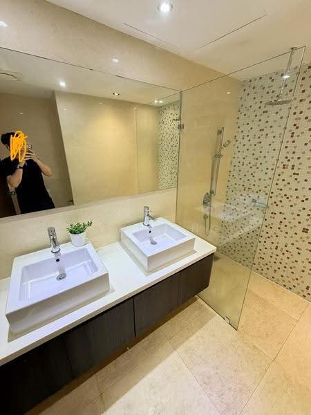 Kediaman Servis untuk Disewa di Regalia Residence - Jenny Ng - Bathroom - PropertyGuru.com.my