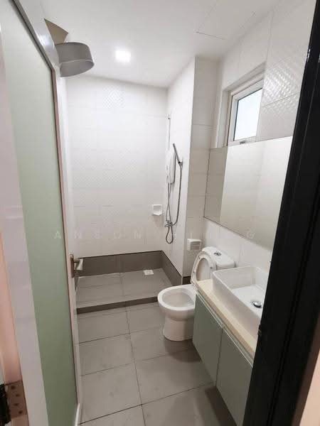 Service Residence for Sale at Seasons Amara Larkin - Anson Hiong - Bathroom - PropertyGuru.com.my