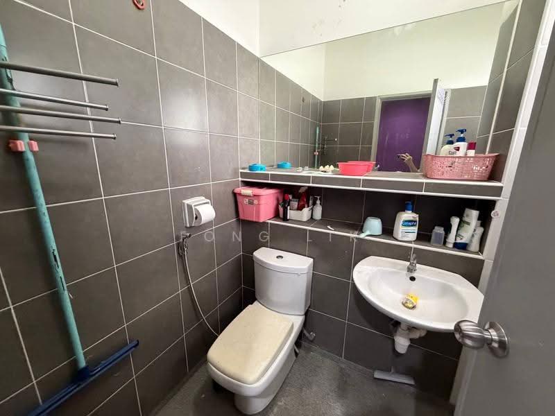 Rumah Teres 2-Tingkat untuk Dijual di Setia Eco Gardens (Gelang Patah) - Fong Lik - Bathroom - PropertyGuru.com.my