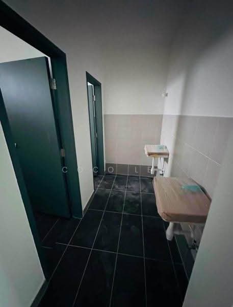 Shop / Office for Rent in Bandar Baru Permas Jaya (Permas Jaya) - Coco Lee - Bathroom - PropertyGuru.com.my