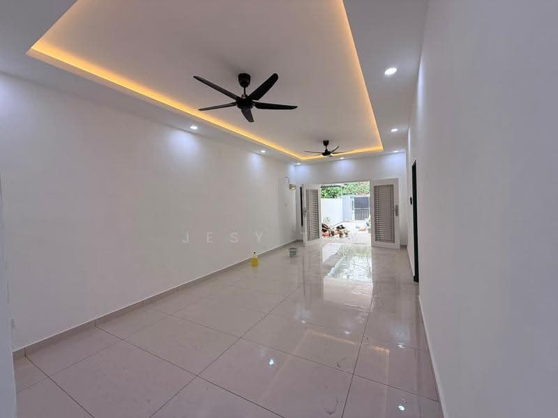 Semi-Detached House for Sale in Taman Sri Skudai (Skudai) - Jesy Tey - Living Room - PropertyGuru.com.my