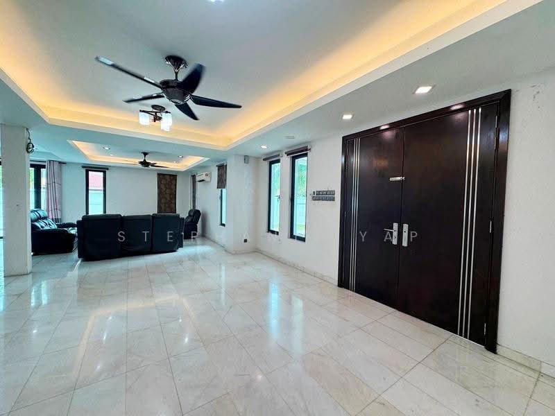 Rumah Teres untuk Disewa di Bandar Botanic (Klang) - Stephanie Yap - Living Room - PropertyGuru.com.my