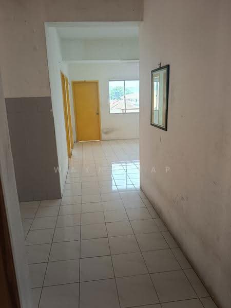 Apartment for Sale at Putra Ria Apartment - Wayne Yap - Corridor - PropertyGuru.com.my