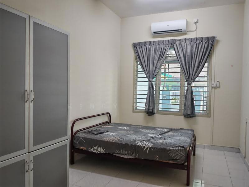 1-storey Terraced House for Rent in Bandar Indahpura (Kulai) - Henry Pang - Bedroom - PropertyGuru.com.my