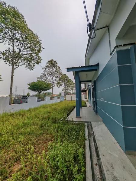 1-storey Terraced House for Rent in Bandar Indahpura (Kulai) - Henry Pang - Exterior - PropertyGuru.com.my