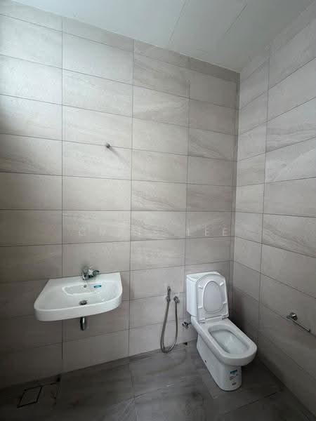Bungalow House for Sale in Kota Kemuning (Shah Alam) - Chris Lee - Bathroom - PropertyGuru.com.my