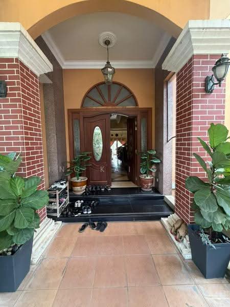 Bungalow House for Sale in Cemerlang Heights (Gombak) - Ling Kai Goh - Entrance - PropertyGuru.com.my