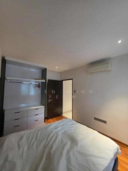 Pangsapuri untuk Dijual di Molek Pine 3 - Tien Ming Yeow - Bedroom - PropertyGuru.com.my
