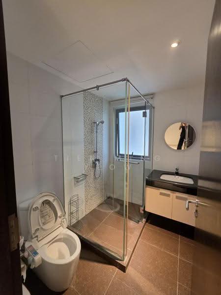 Pangsapuri untuk Dijual di Molek Pine 3 - Tien Ming Yeow - Bathroom - PropertyGuru.com.my
