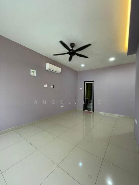 Kediaman Servis untuk Disewa di Palazio - Angel Lee - Living Room - PropertyGuru.com.my