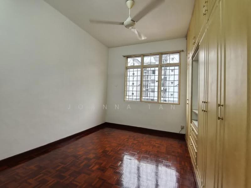 Apartment for Sale at Subang Perdana Goodyear Court 10 - Joanna Tan - Bedroom - PropertyGuru.com.my