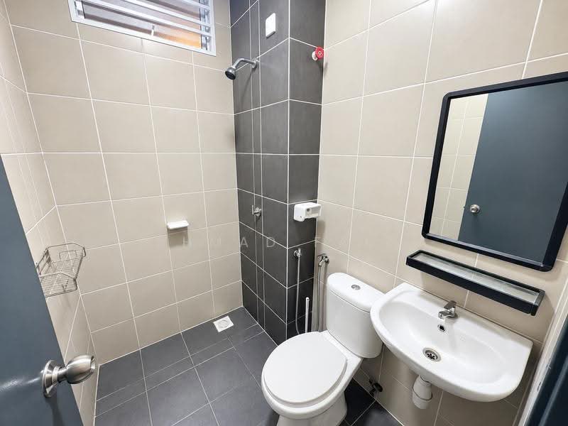 Townhouse for Rent in Dengkil (Selangor) - Ahmad Faiz - Bathroom - PropertyGuru.com.my