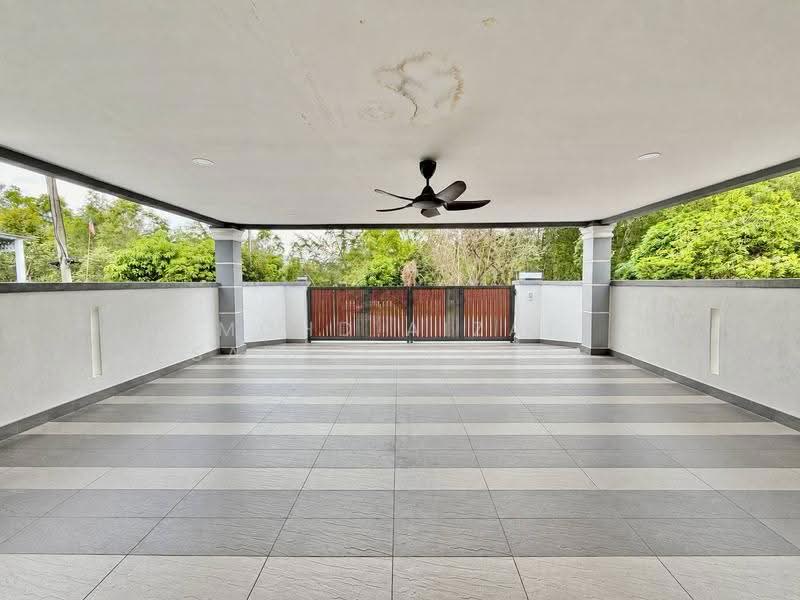 Rumah Teres 2-Tingkat untuk Dijual di Bandar Bukit Puchong 2 (Puchong) - Mohd Aizat Saiful Bahri - Exterior - PropertyGuru.com.my